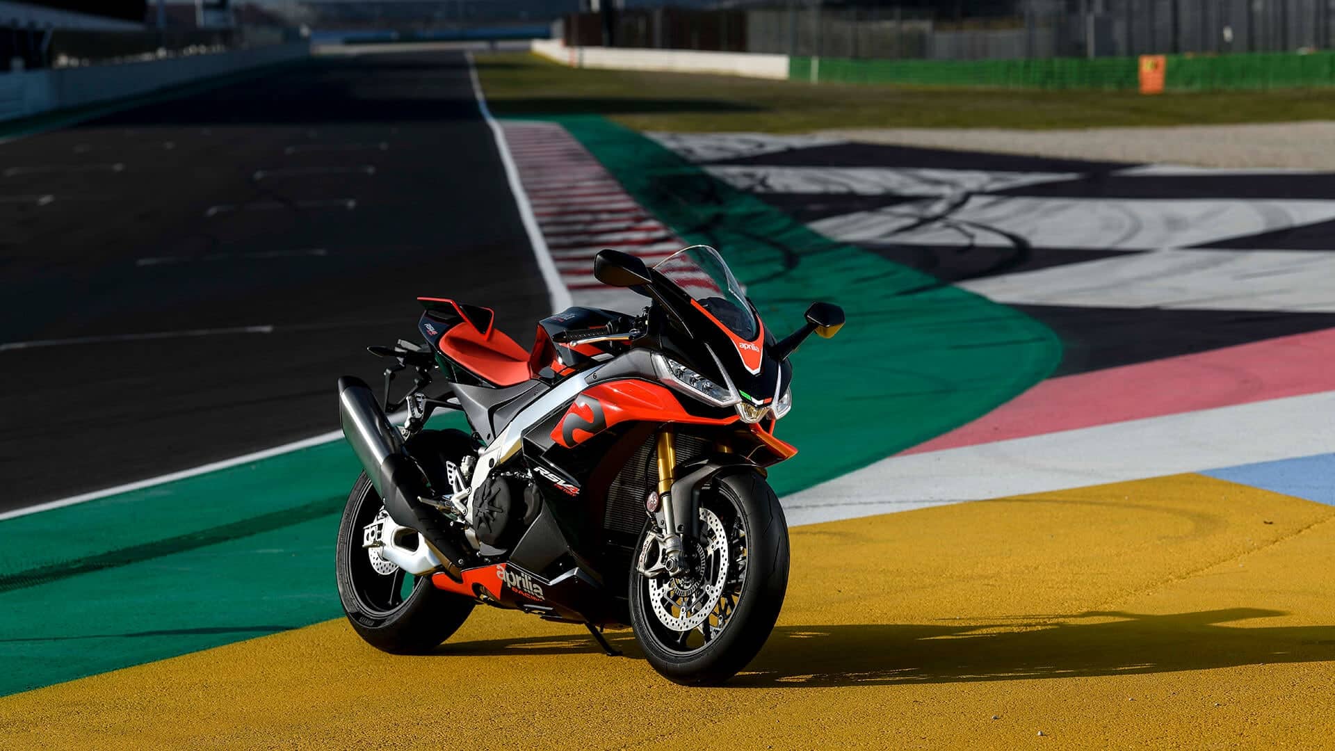 Aprilia RSV4 1100 Factory new one of the top 10 fastest bikes in the world