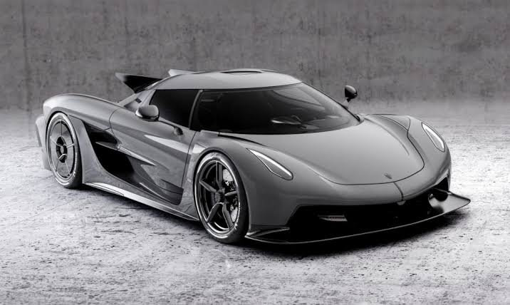 Koenigsegg Jesko Absolut one of the top 10 fastest cars in the world