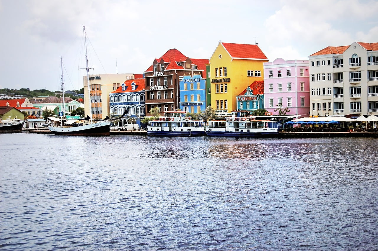 top 10 most colorful cities in the world
