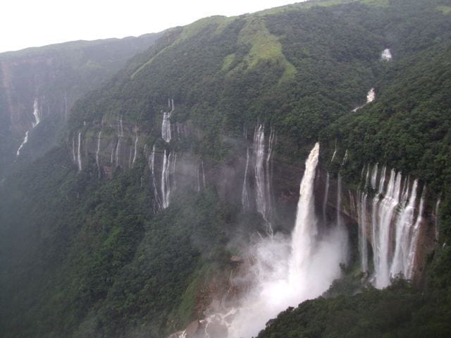 Top 10 Highest Waterfalls In The World 8 Olo'upena is one of top 10 highest waterfalls in the world