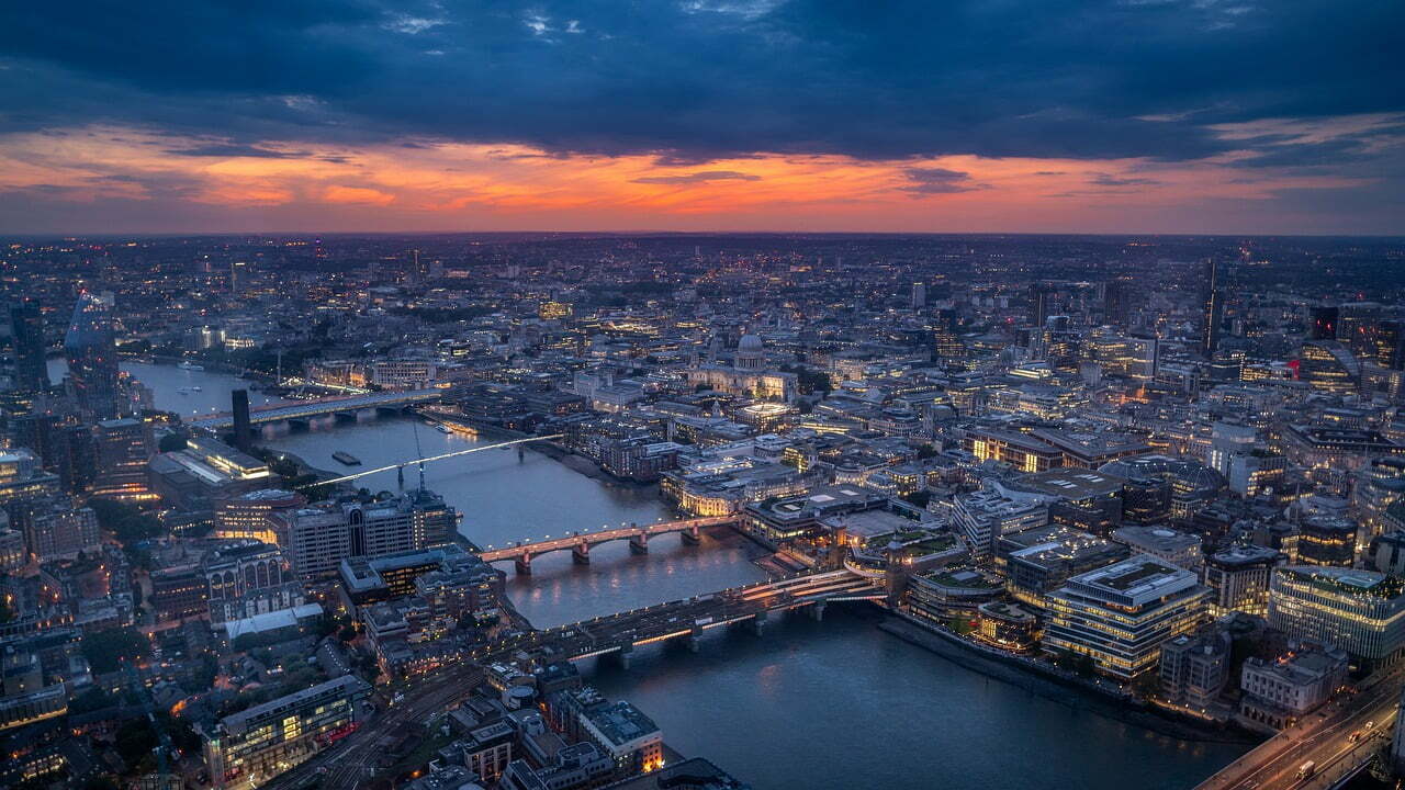 london, UK veiw at evening