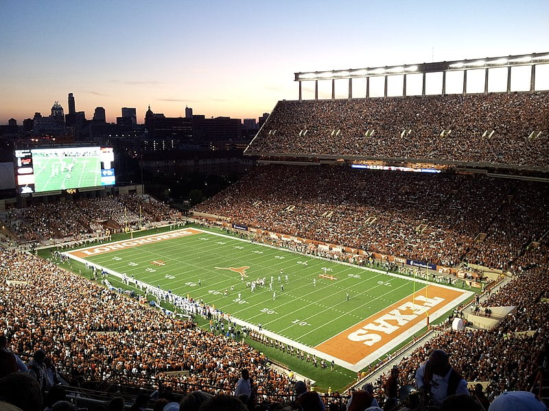 Darrell K Royal–Texas Memorial biggest football stadium in the world