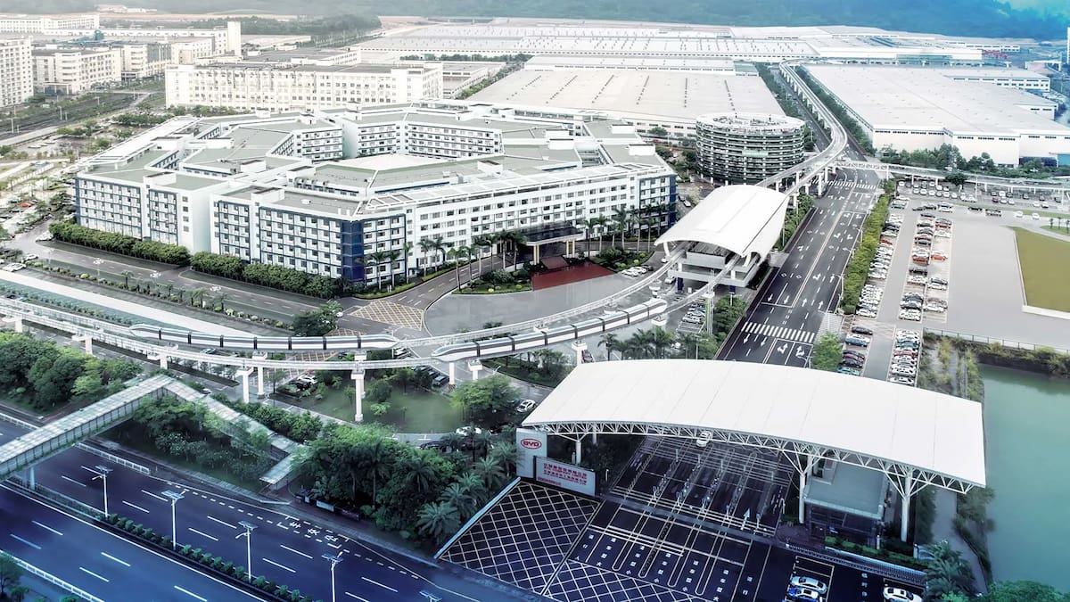 Top 10 Largest Companies by Employees Count in 2025 9 BYD, China - 968,900 Employees