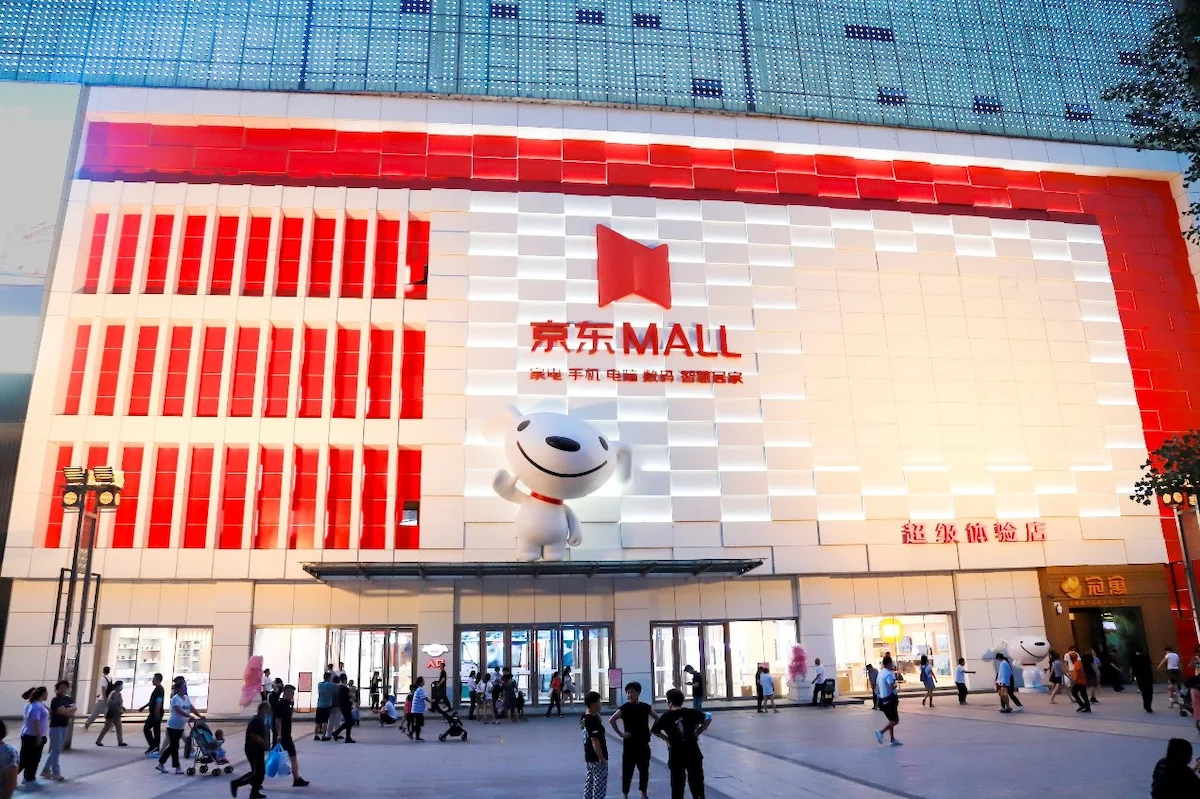 Top 10 Largest Companies by Employees Count in 2025 8 Jingdong Mall (JD.com) - 900,000 Employees